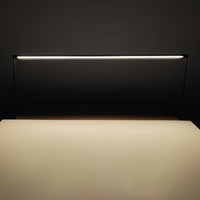 Vitrine d'exposition de bijoux en aluminium au design moderne personnalisé, avec éclairage encastré, gradation réglable et économie d'énergie
