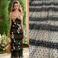 Tissu en dentelle guipure française brodée florale 3D, extensible et doux, avec maille crochetée métallique, voile à sequins et motif tricoté uni fantaisie