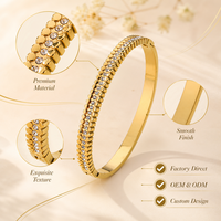 Bracelet double jonc unisexe empilable en acier inoxydable plaqué or 18 carats avec motif dentaire en zircon, inaltérable et tendance, idéal comme cadeau