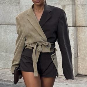 Fabricante de Ropa OEM, Chaqueta Corta con Cuello de Solapa, Mangas Largas, Diseño Colorblock, Corte Entallado, Blazer para Mujer - Product Image 2