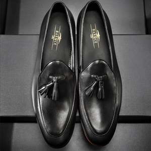 Chaussures pour hommes de style anglais, luxueuses, en cuir pleine fleur, avec pompons, antidérapantes, pour affaires et occasions décontractées, légères, pour l'automne - Product Image 1