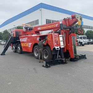 Dépanneuse robuste de 30 tonnes Highway Patrol-Shacman 8x4 avec grue et barre lumineuse - Product Image 4