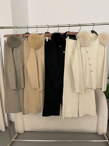 Printemps-Automne Pull Cardigan en Tricot à Demi-Col Roulé avec Épaules en Fourrure <span class=keywords><strong>de</strong></span> Renard Véritable Pantalon Long Ensemble Deux Pièces - Product Image 5