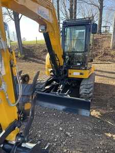 Liugong รถขุดตีนตะขาบขนาดเล็ก9057fzts พร้อมเครื่องยนต์ EPA 5.5Ton เครื่องขุดดินไฮดรอลิกขนาดเล็ก - Product Image 3