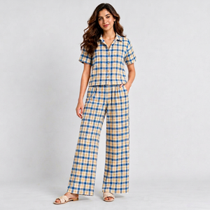 Ensemble coordonné en coton à carreaux pour femme – Chemise à manches courtes boutonnée et pantalon large, tenue deux pièces en coton doux pour l'été et le printemps - Product Image 1