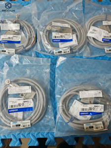 เซ็นเซอร์ควบคุม PLC ลิมิตสวิตช์ ของแท้ใหม่เอี่ยม รุ่น D4C-1220 - Product Image 1