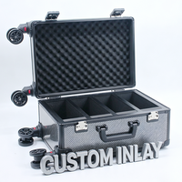 Valise trolley en aluminium noir carbone avec roulettes, poignée télescopique, serrure TSA et 4 compartiments, étui à cartes en aluminium pour 100 plaques