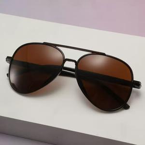 Nuevas Gafas de Sol Aviador para Hombre, Lentes de PC con Protección UV400, Montura Negra Tipo 3, para Pesca y Conducción - Product Image 4