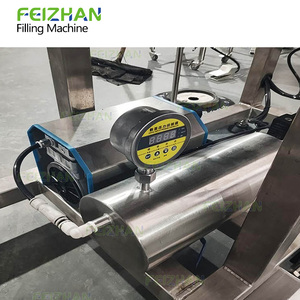 Machine de remplissage et de bouchage de bouteilles de bière artisanale semi-automatique en acier inoxydable CFC5 à 5 têtes avec bouchage sous vide - Product Image 3