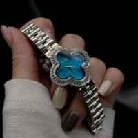 Jam Tangan Scottie E9758 Premium Sophisticated Berbentuk Semanggi untuk Wanita 9758 Bahan Stainless Steel Tahan Air Quartz Cocok untuk Bisnis