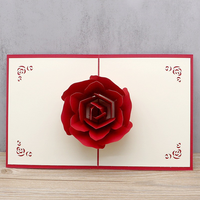Carte de vœux 3D pop-up pour la Saint-Valentin et les anniversaires, design romantique avec roses, papier rouge, taille personnalisée, cadeau idéal pour petite amie