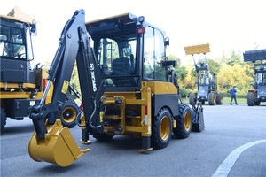 XCMG utilisé XC8-C2570 EPA EURO5 a remorqué le mini tracteur de chargeuse-pelleteuse grand <span class=keywords><strong>à</strong></span> vendre - Product Image 5