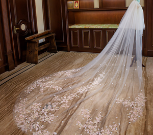 عرض مميز دانتيل فاخر بطبقتين مع زهور وردية-متر طويل مع مشط - Product Image 3