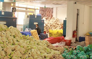 ตุ๊กตาผ้ากำมะหยี่รูปมังกรน่ารัก คุณภาพสูง ปรับแต่งได้ ของเล่นมังกรสร้างสรรค์ พร้อมเขา มังกร บรรเทาความเครียด สำหรับเด็กกอด - Product Image 3