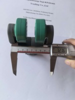 Chariot de suspension de haute qualité pour ligne de traitement de volailles avec refroidisseur à air et grillets - Chariot de convoyage en nylon POM plastique