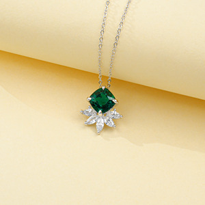 Collar de Plata 925 con Colgante Floral de Halo de Circonitas Marquise y Corte Cojín, Cadena de Eslabones para Mujer, Regalo de Boda - Product Image 3
