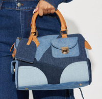 Sac fourre-tout en jean délavé grande taille personnalisé, sac à main portable à poignée supérieure, sac à main en jean tendance pour un style urbain et un usage quotidien décontracté