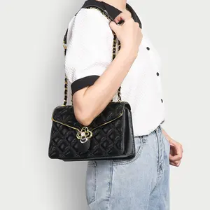 Brand Luxury Women's Handbag 2022 New Shoulder bag Classic plaid women's stylish shoulder bag