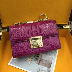 Sac bandoulière vintage en cuir de crocodile pour femme avec fermoir doré, sac à bandoulière en cuir de crocodile - Product Image 6