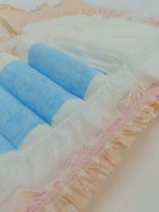 Échantillon GRATUIT – Couches pour adultes <span class=keywords><strong>ABDL</strong></span> super douces, jetables, vente en gros, prix usine, en vrac, unisexe, ultra épaisses, imprimées - Product Image 6