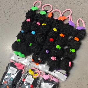 Nouvelle <span class=keywords><strong>queue</strong></span> <span class=keywords><strong>de</strong></span> <span class=keywords><strong>cheval</strong></span> bouclée et moelleuse pour enfants, en cheveux synthétiques naturels, avec pinces à fleurs colorées tendance pour <span class=keywords><strong>coiffure</strong></span> <span class=keywords><strong>de</strong></span> petites filles - Product Image 6