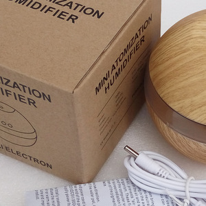 Humidificateur USB coloré et créatif, diffuseur d'aromathérapie de 300Ml, pour la maison, le bureau, le bureau, design en grain de bois - Product Image 5