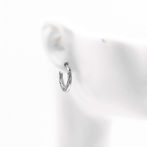 Boucles d'oreilles créoles géométriques rondes style rétro minimaliste Yunnique en acier titane à clipser, de Guangzhou, pour femme, bijoux de mode - Product Image 4