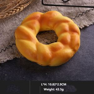 NUEVO Juguete Antiestrés de la Serie Viral Baguette Danish Toast PU Baked Bread - Suave para Aliviar el Estrés para Niños y Adultos, Juguete Terapéutico de Escritorio - Product Image 4