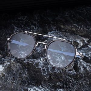 Nuevas gafas de sol poligonales unisex con montura negra, protección UV400 de metal y plástico, gafas de sol de clase 2 con caja WF 5G386 - Product Image 4