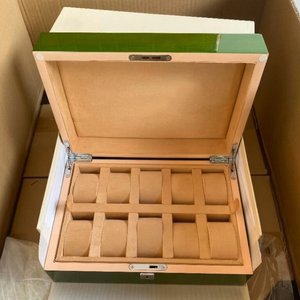 กล่องเก็บนาฬิกาไม้สีเขียวจากโรงงานโดยตรง ยี่ห้อ Green Wooden  8/10 ช่อง  รับทำโลโก้ กล่องจัดระเบียบนาฬิกาหรูสำหรับนาฬิกายี่ห้อดัง - Product Image 3