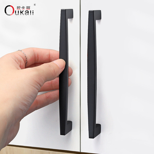 Oukali High Quality Furniture Cabinet Handle Kitchen Drawer Zinc 128mm Brushed Brass Hardware Handles - Product Image 5