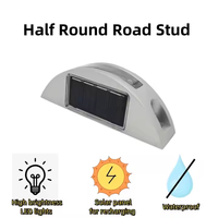 Piquet lumineux solaire LED demi-lune clignotant en aluminium moulé, voyant de signalisation routière, lumière de guidage pour autoroute et tunnel