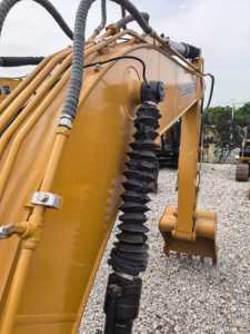 รถขุดไฮดรอลิก CAT320D มือสอง ประสิทธิภาพเสถียร เหมาะสำหรับงานดินในงานก่อสร้างถนนเทศบาล พร้อมจัดส่ง - Product Image 3