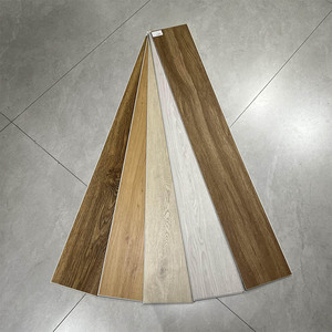 Revêtement <span class=keywords><strong>de</strong></span> sol SPC en plastique, taille personnalisée, vente directe d'usine, revêtement <span class=keywords><strong>de</strong></span> sol rigide en <span class=keywords><strong>vinyle</strong></span> SPC à motif marbre - Product Image 2