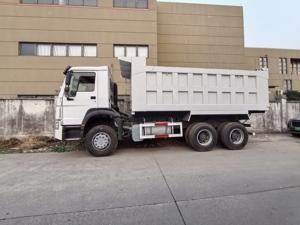 รถบรรทุกเหมือง HOWO 6x4 มือสอง เครื่องยนต์ดีเซล Weichai 375 แรงม้า ยูโร 3 แชสซีเสริมความแข็งแรง รับน้ำหนัก 30 ตัน เกียร์ธรรมดา FAST - Product Image 4