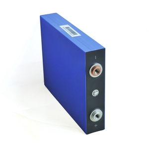 ผู้ผลิตจัดหาแบตเตอรี่ LFP 3.2V 100AH 110Ah แบตเตอรี่แบบสี่เหลี่ยมชาร์จได้ แบตเตอรี่ลิเธียมไอออนกำลังสูง - Product Image 5