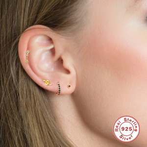 ROXI Vente en gros de bijoux pour femmes et filles : Ensemble de boucles d'oreilles clous serpent plaqué or, créoles et manchettes d'oreille - Product Image 4