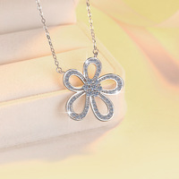 Collier pendentif en forme de tournesol avec moissanite ronde brillante, plaqué rhodium, argent sterling 925