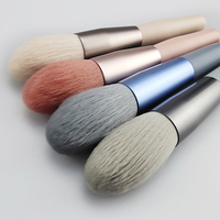 Logo personnalisé 8 pièces Bling pinceaux de maquillage professionnel ensemble fond de teint Contour et poudre pour les yeux pinceaux poignée marque privée utilisation du visage