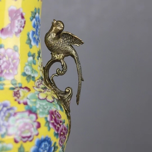Vente en gros de vases en porcelaine rose haut de gamme Jingdezhen vases et ornements en céramique incrustés de <span class=keywords><strong>cuivre</strong></span> au four officiel personnalisé - Product Image 4