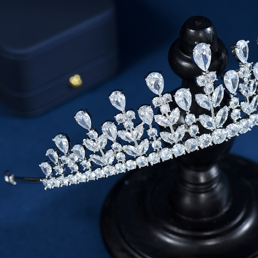 Full AAA CZ Tiara King Crown Wedding Hair Jewelry Micro Pave  display picture 2