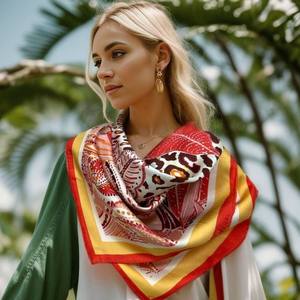 Foulard Quadrato 52x52CM in <span class=keywords><strong>Pura</strong></span> <span class=keywords><strong>Seta</strong></span> <span class=keywords><strong>di</strong></span> Gelso all'Ingrosso <span class=keywords><strong>Sciarpa</strong></span> Traspirante con Stampa Digitale e Confezione Regalo - Product Image 4