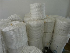 Bán hàng nóng <span class=keywords><strong>3</strong></span> sợi <span class=keywords><strong>PP</strong></span> <span class=keywords><strong>multifilament</strong></span> thuyền Neo đậu dòng bện Polypropylene Biển Dây cho kéo và docking - Product Image 4