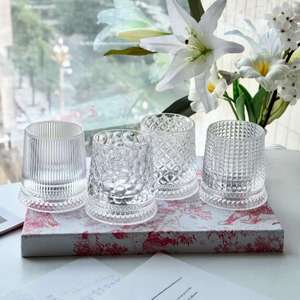 Juego de Vasos de Vidrio, 4 Piezas, Patrón en Relieve Mixto, Vasos Giratorios, Juego de Regalo para Whisky, Agua y Uso Diario, Juego de Regalo de Lujo - Product Image 4