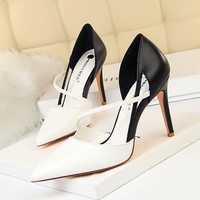 830-2 Escarpins tendance pour femmes à talon aiguille, à bout pointu, à découpe, bicolores, pour le bureau