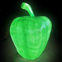 Lumière LED Momovalley en résine en forme de poivron, sculpture décorative de légume pour restaurant, marché, festival et parc à thème