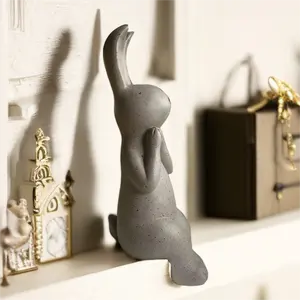 Vente en gros décoration de chambre en résine personnalisée sculpture animale décoration de Pâques accents statues de lapin de lapin