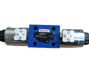 R900244748 4WREE10W3-75-2X/G24K31/F1V Válvula Proporcional de Acción Directa de 3 Posiciones y 4 Vías - Product Image 2