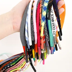 Cordón de cordón plano con capucha de poliéster personalizado multicolor con logotipo personalizado Cordón de cordón para pantalones cordones de cuerda