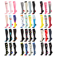 Chaussettes de Compression Sportives OEM Personnalisables Imprimées Mignonnes 20-30 mmHg – Chaussettes Médicales de Compression pour Sportifs et Infirmiers